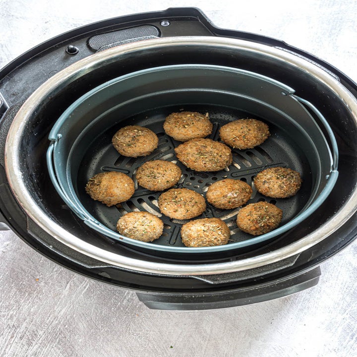 Mac 'n' cheese balls in an air fryer.